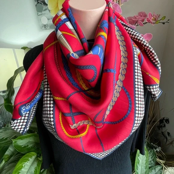 Hermès Fouets Et Badines Silk scarf Foulard. - Picture 3 of 16